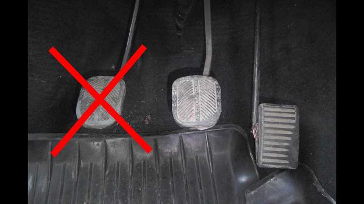 Обивка и защитные элементы интерьера